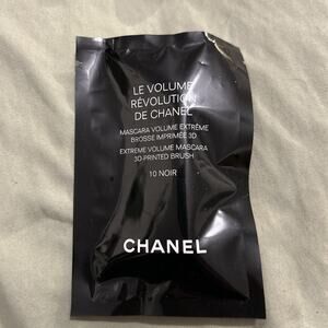 Le Volume De Chanel 10 NOIR Mascaras 1g / 0.03 oz New Sealed